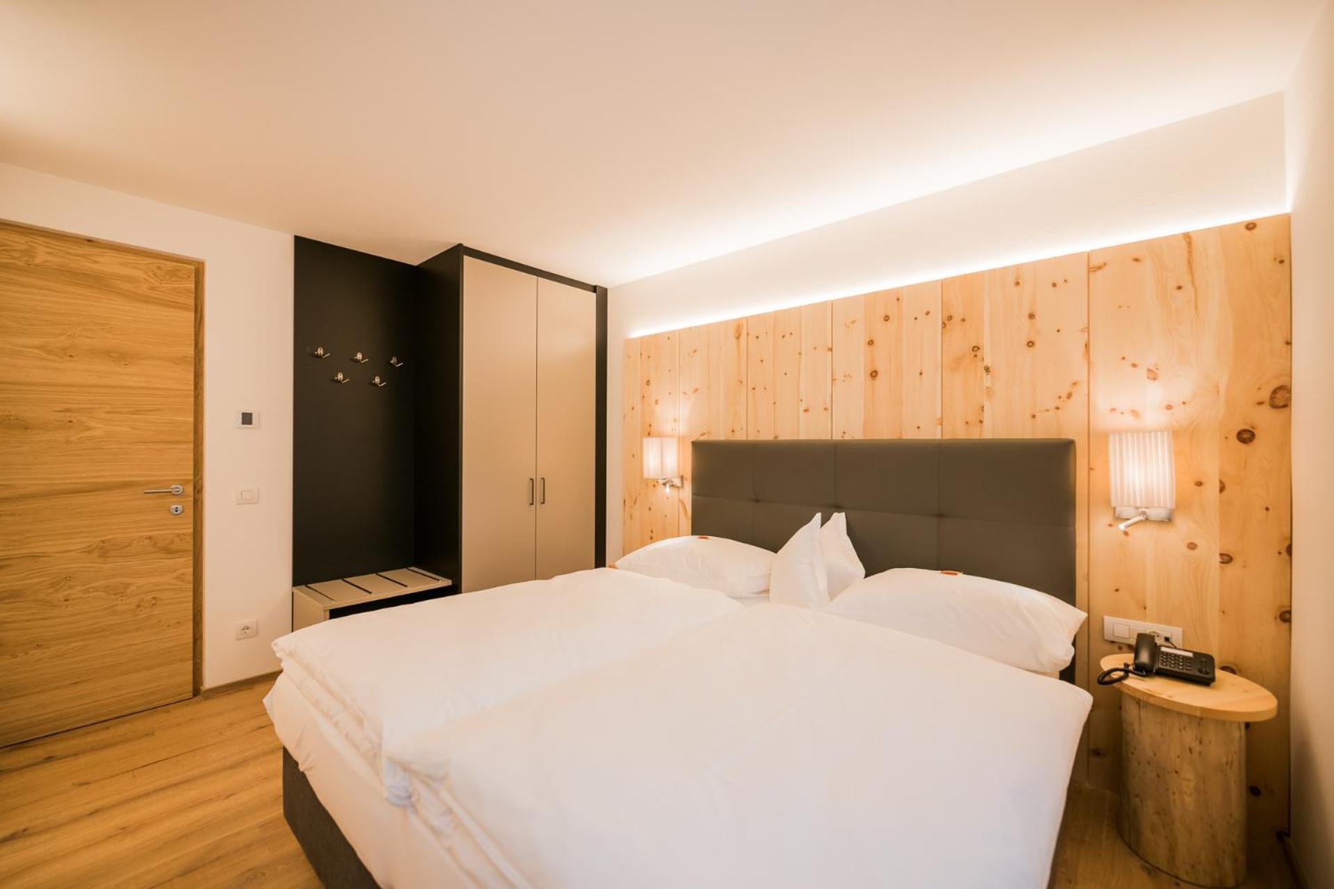 Alpenwellnesshotel St. Veit Sexten Rum bild