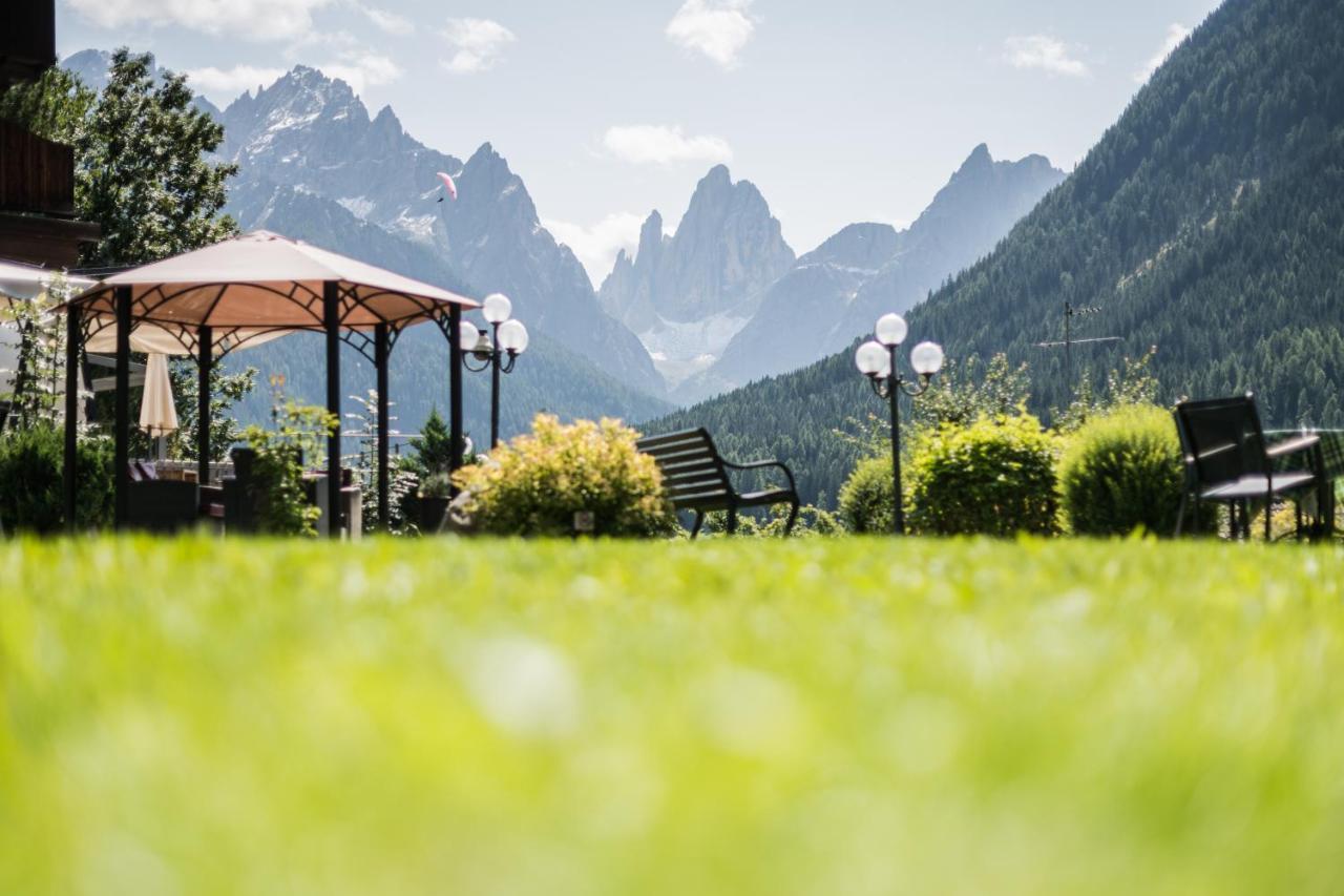 Alpenwellnesshotel St. Veit Sexten Exteriör bild