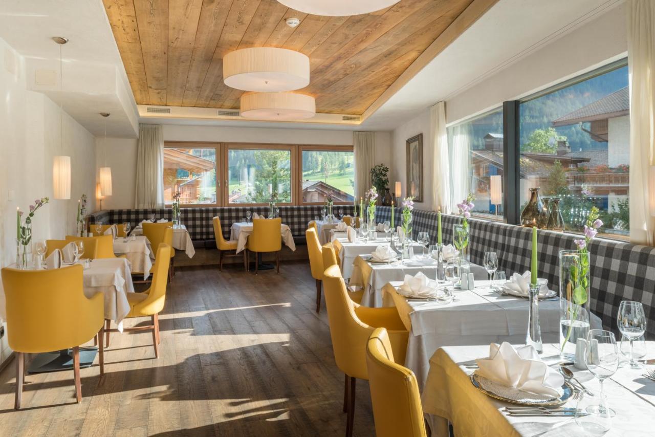 Alpenwellnesshotel St. Veit Sexten Exteriör bild