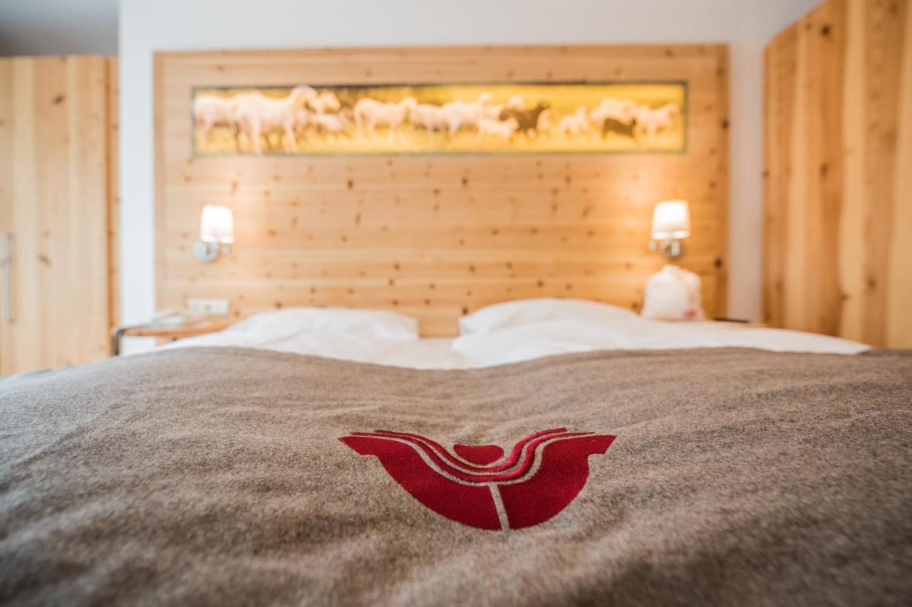 Alpenwellnesshotel St. Veit Sexten Exteriör bild