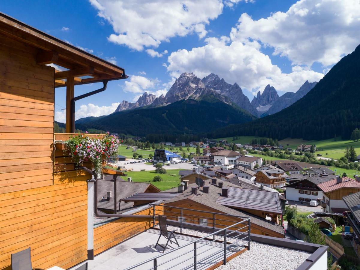 Alpenwellnesshotel St. Veit Sexten Exteriör bild