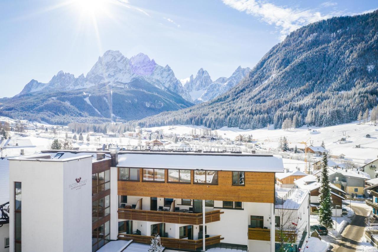 Alpenwellnesshotel St. Veit Sexten Exteriör bild