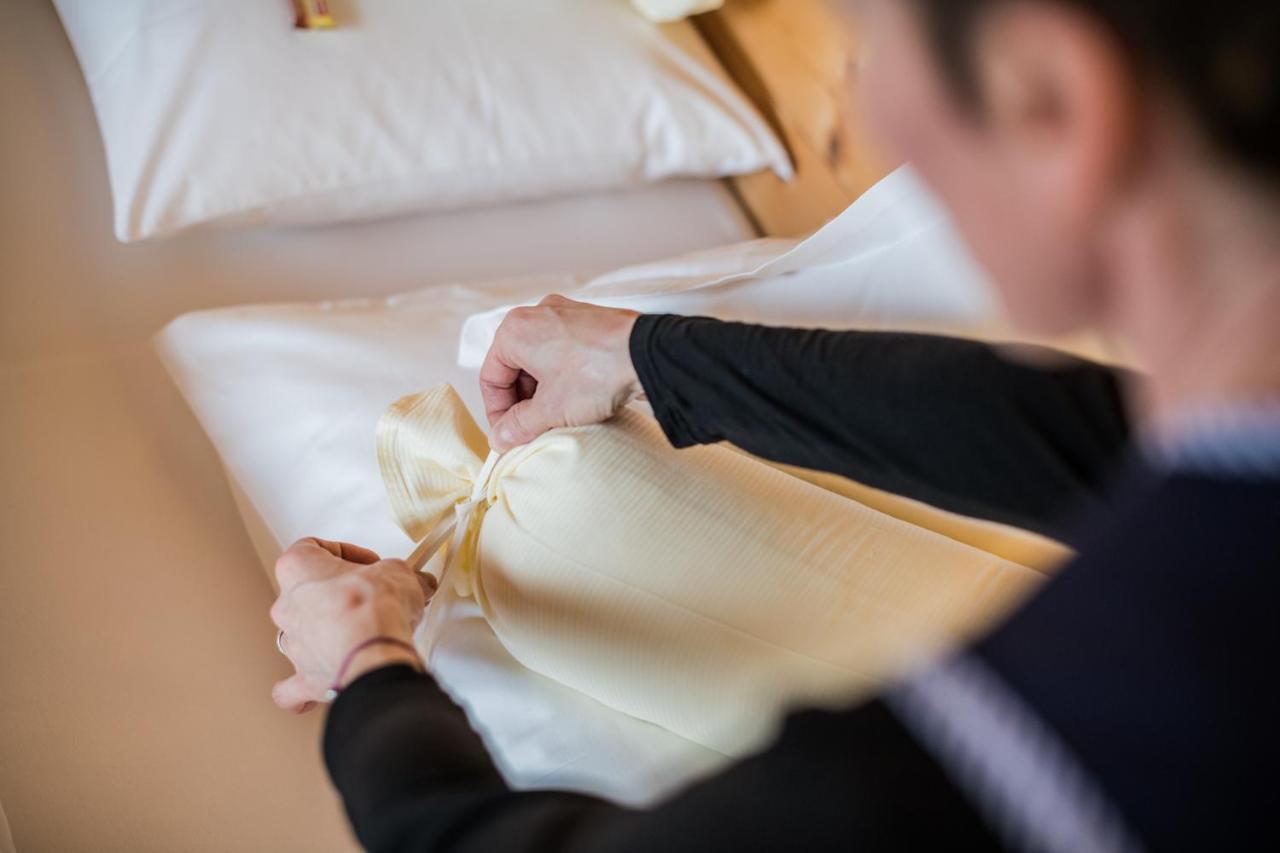 Alpenwellnesshotel St. Veit Sexten Exteriör bild