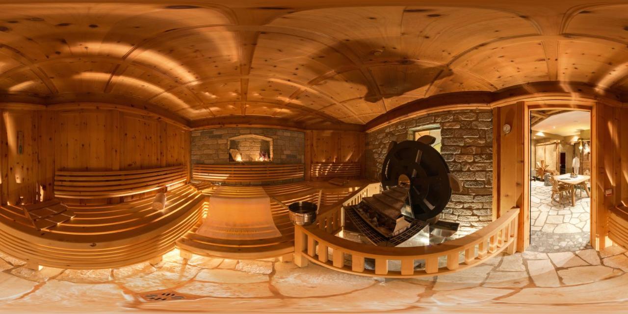 Alpenwellnesshotel St. Veit Sexten Exteriör bild